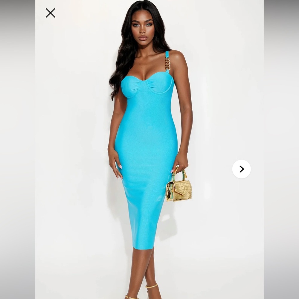 FASHION NOVA Dress
